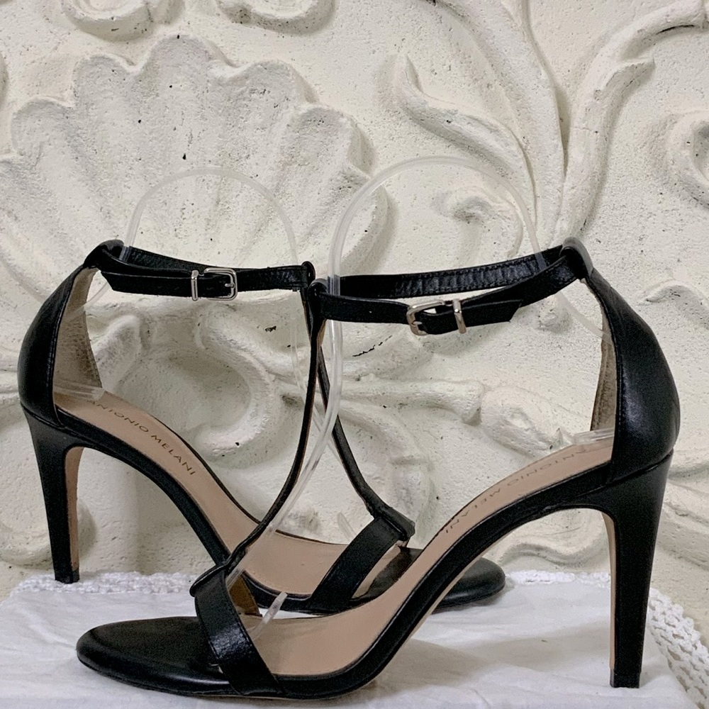 Ankle Strap T-strap Leather Sandal